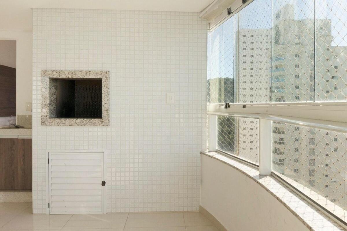 Linda Vista, Amplo Apartamento, 3 Suítes, 2 Garagens Apartamento Balneário Camboriú