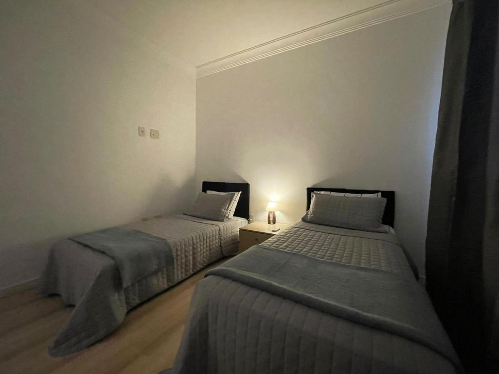 Linda Vista, Amplo Apartamento, 3 Suítes, 2 Garagens