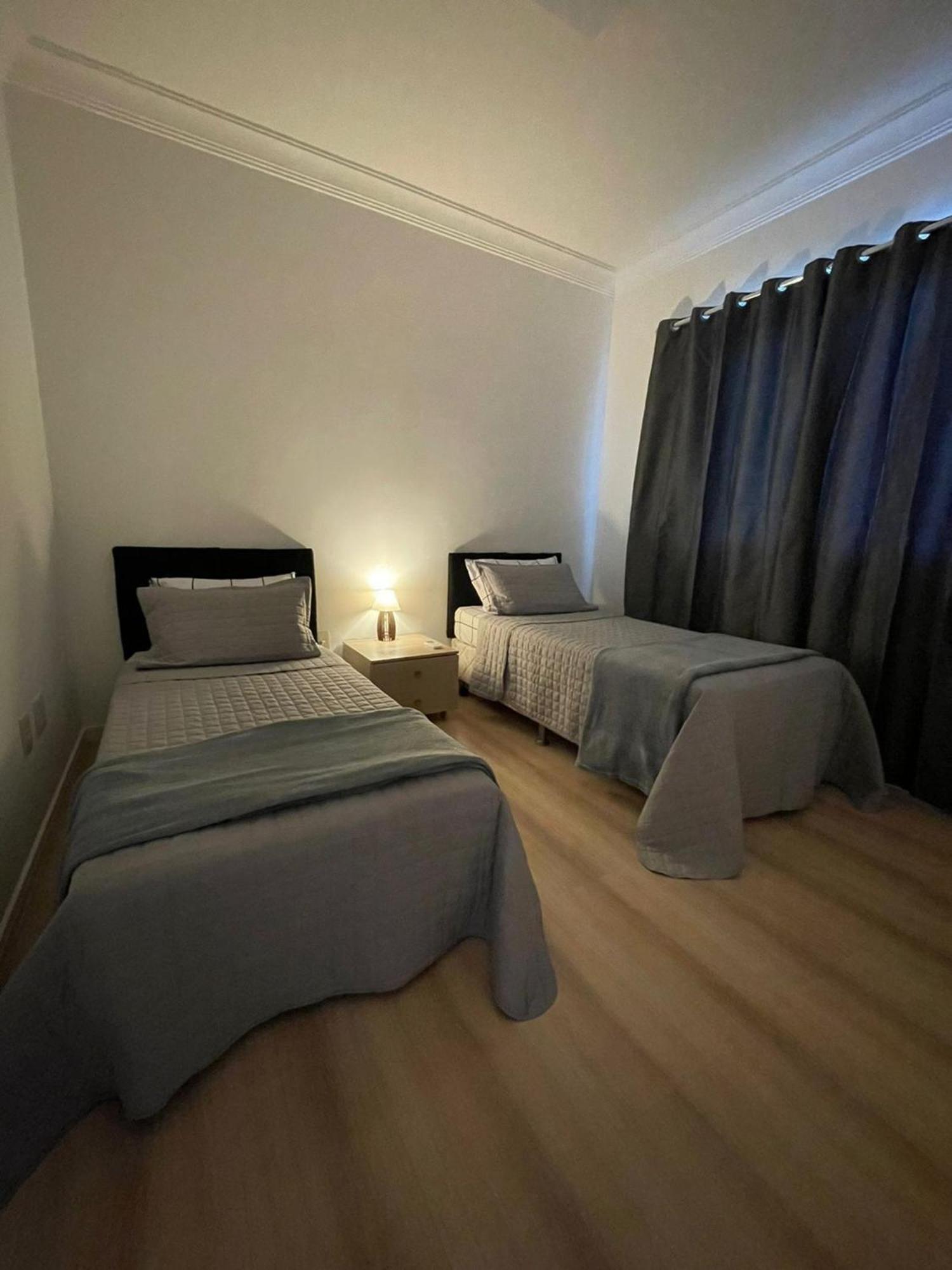 Linda Vista, Amplo Apartamento, 3 Suítes, 2 Garagens Balneário Camboriú
