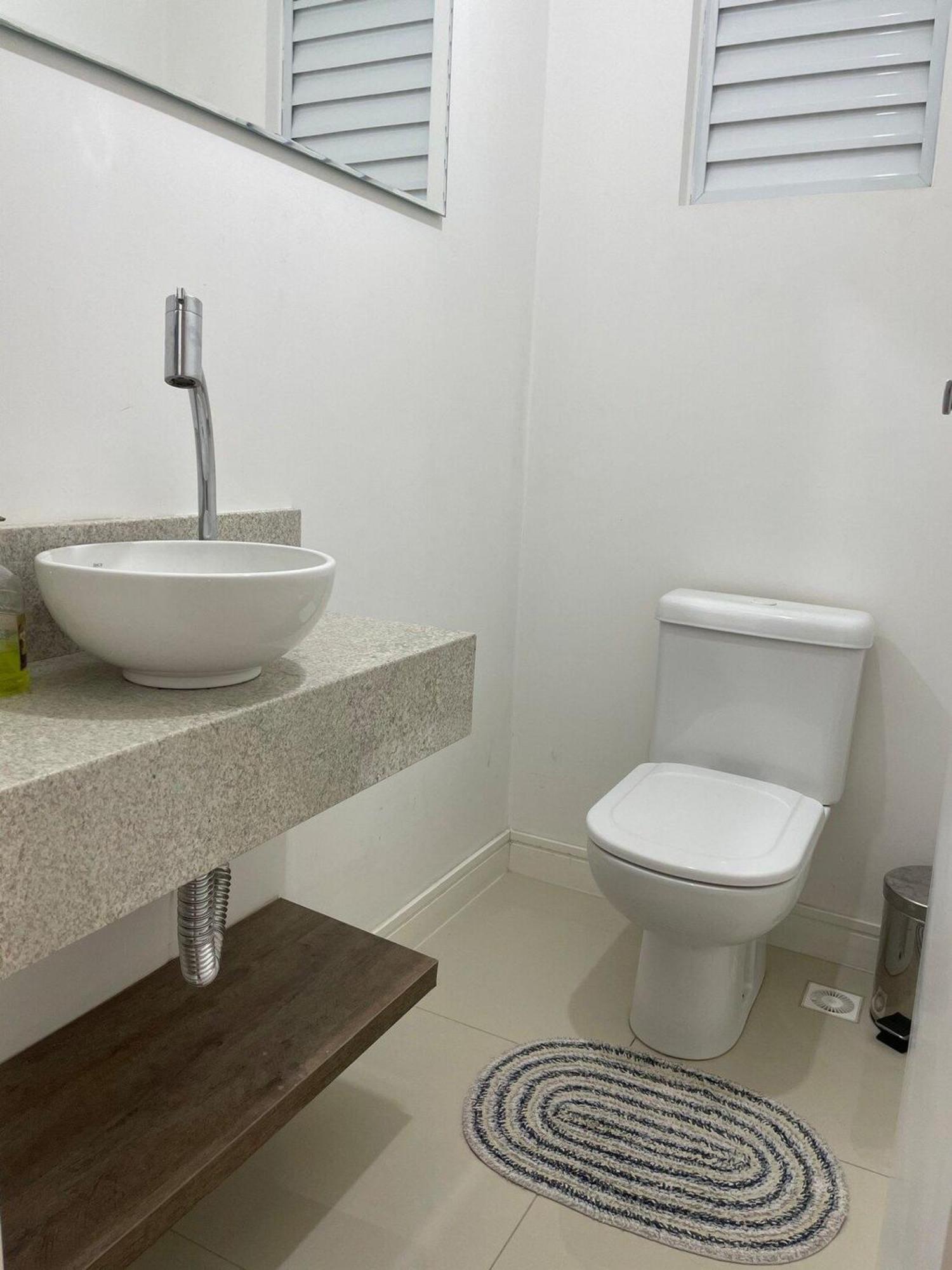 Linda Vista, Amplo Apartamento, 3 Suítes, 2 Garagens * Balneário Camboriú