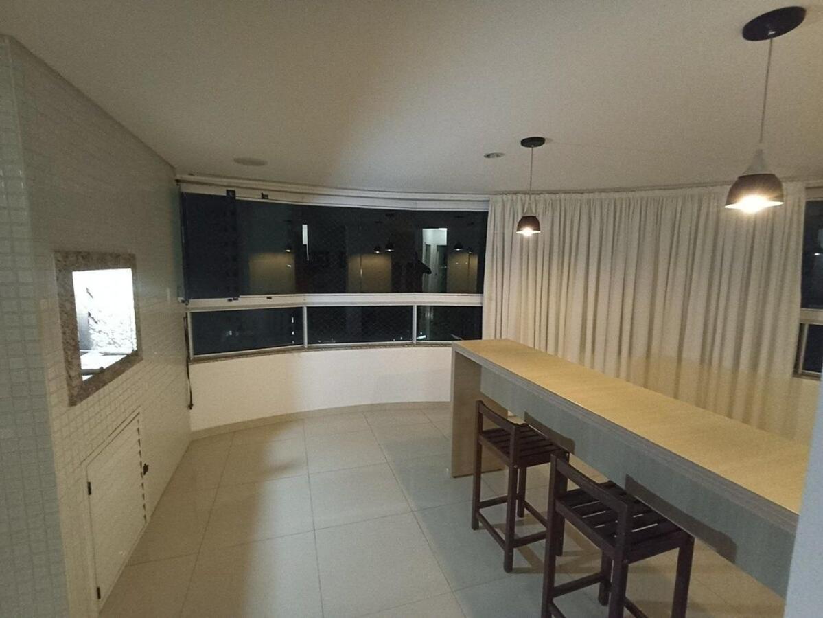 Linda Vista, Amplo Apartamento, 3 Suítes, 2 Garagens Balneário Camboriú
