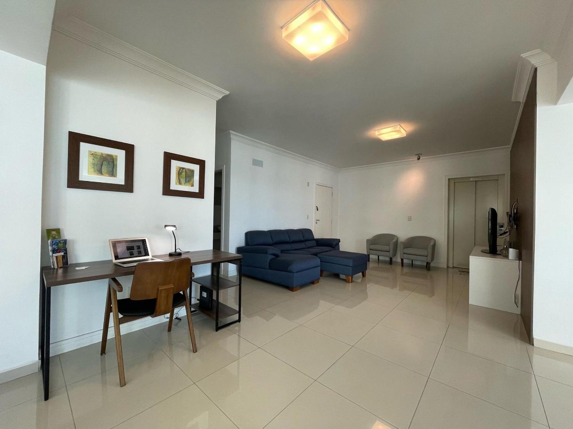 Linda Vista, Amplo Apartamento, 3 Suítes, 2 Garagens Balneário Camboriú